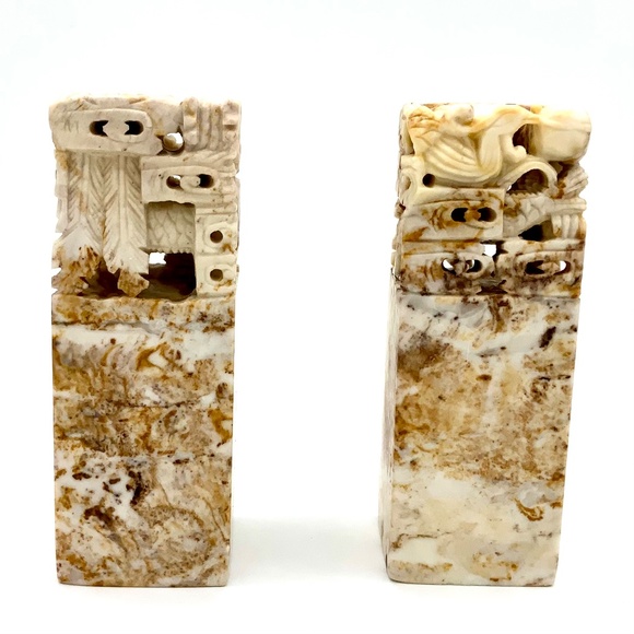 Pair of 2 Asian Stone Marble? Top Carved Dragons Seal (Bottom Uncarved) 4x1 3/8” - Picture 3 of 13